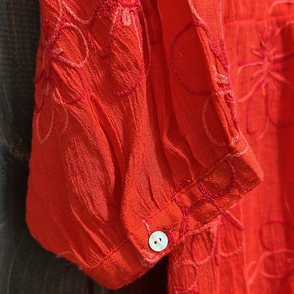 Fig and Flower Boho Embroidered Babydoll Top M Red Floral Boho Peasant Y2K Retro - Picture 3 of 9